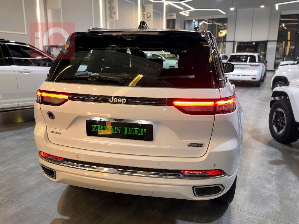 جيب جراند شيروكي